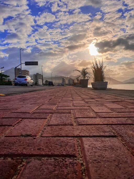 100Mts Da Praia Com Churrasqueira, Piscina E Wi-Fi Карагуататуба Екстериор снимка